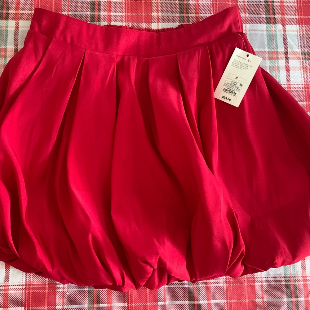 A New Day (Target) bubble skirt with pockets! NWT